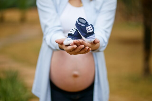 Pregnant 1910313 1920